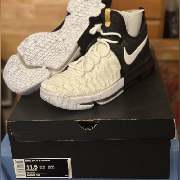 Nike Zoom KD9 BHM  Size 11.5